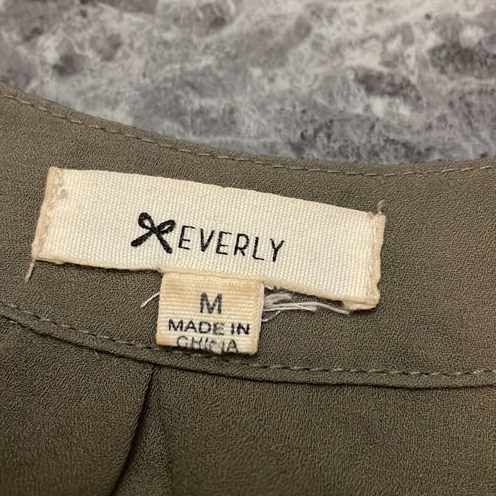 Everly button down - Picture 4 of 6